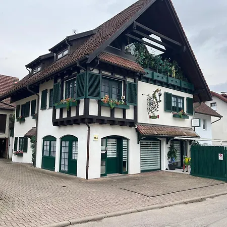 1 A Ferienwohnung Im Dreilaendereck D-F-Ch Mit Beheizbarem Kleinem Ueberdachtem Pool Auf Der Privaten Terasse *