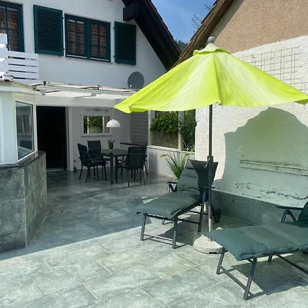 Apartmán Excl Im Dreilaendereck D-f-ch Mit Beheiztem Kl Pool Zum Schwimmen Und Massieren Hausen im Wiesental